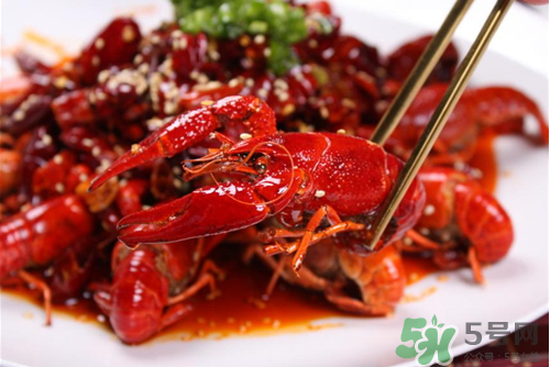 麻辣小龙虾热量高吗减肥可以吃吗,麻辣小龙虾热量高吗?