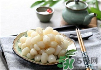 蜂蜜腌蒜的正确方法,蜂蜜泡大蒜的功效制作方法