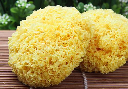 银耳潮了还能吃吗,银耳放的有点潮了还能吃吗