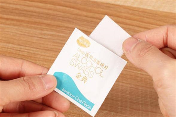 酒精棉片越贵越好吗(为什么酒精棉片的价格会那么大)