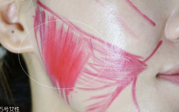 睫毛膏晕染到下眼皮怎么办(怎么防止睫毛膏晕染到下眼皮)