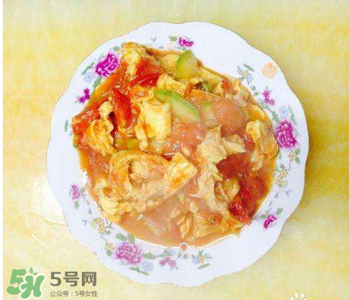 角瓜和西红柿能一起吃吗?,角瓜可以和西红柿一起吃吗