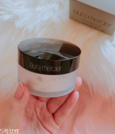 用卸妆油卸睫毛膏的正确步骤(卸妆油怎么卸睫毛膏) 用卸妆油卸睫毛膏的正确步骤(卸妆油怎么卸睫毛膏)