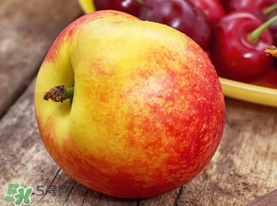 油桃为什么不甜,现在的桃子为什么这么甜