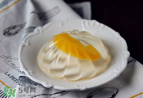 黄桃和牛奶可以一起吃吗,黄桃能和酸奶一起吃吗 黄桃和牛奶可以一起吃吗,黄桃能和酸奶一起吃吗