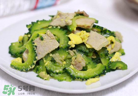炒苦瓜的正确方法,苦瓜炒肉的做法去苦味