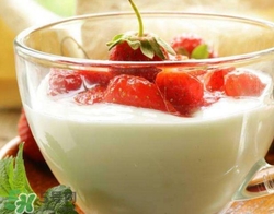 芭蕉可以和酸奶一起吃吗,香蕉和酸奶可以一起吃吗