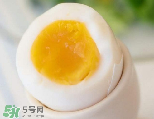 芭蕉能和鸡蛋一起吃吗,蕉和鸡蛋可以一起吃吗