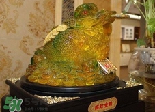 三条腿的蟾蜍有什么寓意,三只蟾蜍有什么寓意