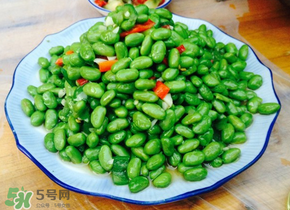 毛豆的营养价值及功效,毛豆的营养价值及功效和作用禁忌 毛豆的营养价值及功效,毛豆的营养价值及功效和作用禁忌