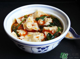 红油抄手的做法窍门,红油干拌抄手