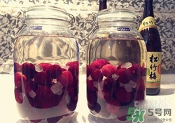 杨梅和什么泡酒最好,泡杨梅酒用什么酒好 杨梅和什么泡酒最好,泡杨梅酒用什么酒好
