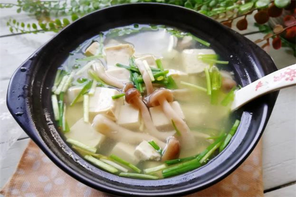蚬子豆腐汤的做法,蚬子豆腐汤的做法窍门