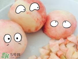 水蜜桃和牛奶可以一起吃吗?,水蜜桃和牛奶能一起吃吗