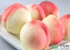 桃和鸡蛋能不能一起吃?,毛鸡蛋不能和什么一起吃