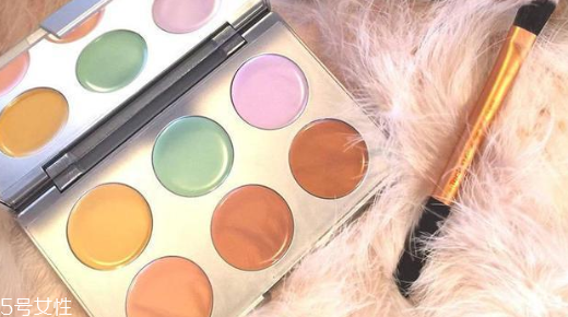 护发素可不可以天天用(护发素可不可以天天用)