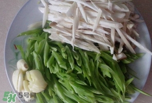 刀豆怎么切丝,刀豆怎么切丝图解法