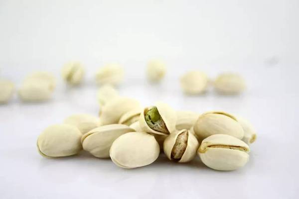 开心果壳发黄,开心果果仁发黄