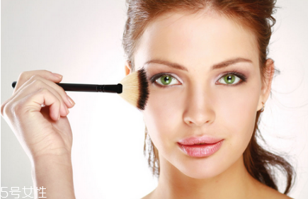 脱毛膏怎么用(脱毛膏怎么用脱的干净)