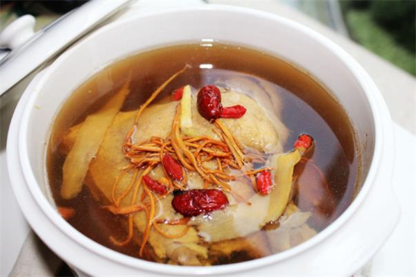 贴鸡眼膏可以走路吗(贴鸡眼膏可以走路吗)