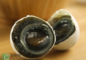 什么是松花蛋,松花蛋是鸡蛋吗 什么是松花蛋,松花蛋是鸡蛋吗