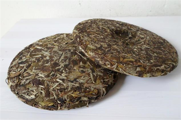 白茶每天喝多少比较好,一天之中什么时间最适合喝白茶 白茶每天喝多少比较好,一天之中什么时间最适合喝白茶