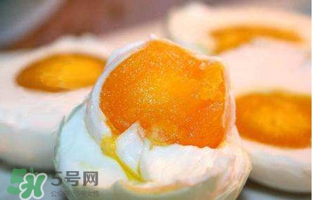 咸鸭蛋为什么要放白酒,咸鸭蛋放酒起什么作用