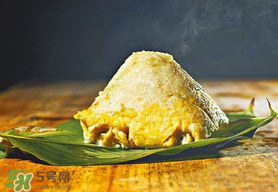 包粽子的绿豆怎样去皮,粽子的去皮绿豆泡多久