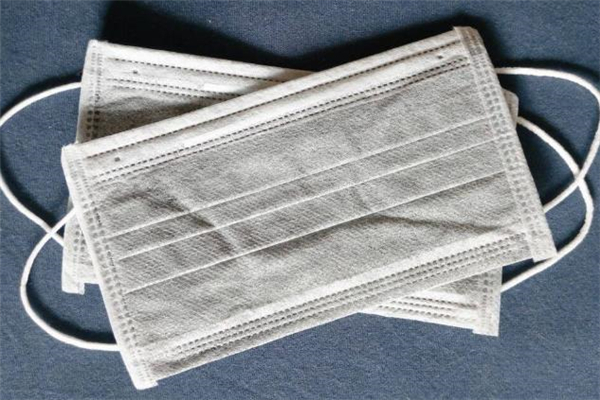 活性炭口罩怎么戴(活性炭口罩的正确戴法)