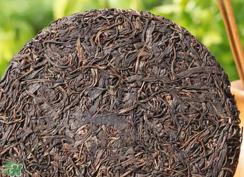 减肥喝普洱茶生茶好还是熟茶好,普洱生茶和普洱熟茶哪个减肥效果好