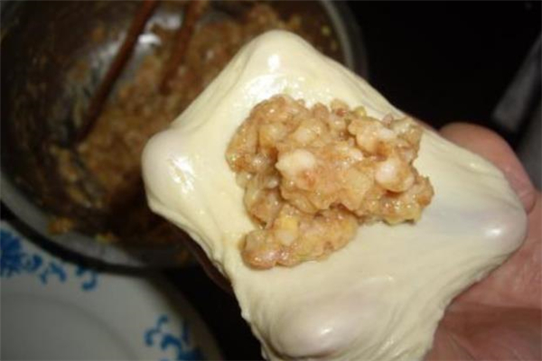 面筋包肉怎么做,水面筋塞肉的做法 面筋包肉怎么做,水面筋塞肉的做法