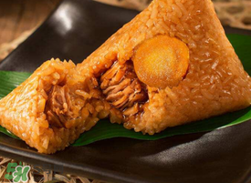 蛋黄肉粽的蛋黄是生的还是熟的包,蛋黄粽子的蛋黄是生的还是熟的