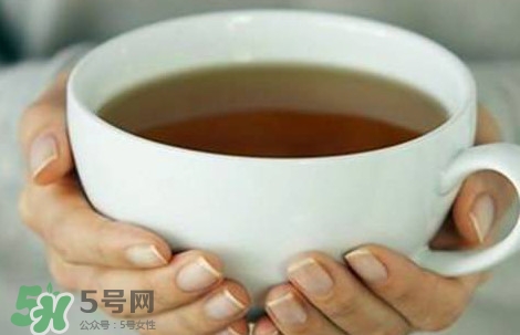 艾叶水加红糖的功效,艾叶红糖水有什么功效 艾叶水加红糖的功效,艾叶红糖水有什么功效