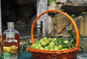 青梅可以直接吃吗,新鲜青梅可以直接吃吗