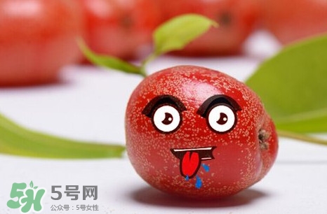 羊奶果可以连皮吃吗,牛奶果的皮可以吃吗