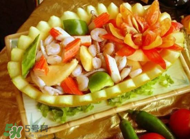 海鲜可以跟南瓜一起吃吗,吃海鲜能和南瓜一起吃吗