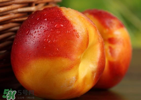 桃油怎样洗才能洗干净?,杨桃表面的油怎么洗