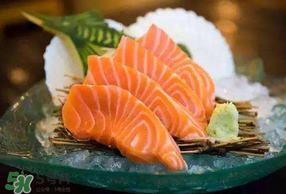 三文鱼不能和什么一起吃,三文鱼不能和什么一起吃?三文鱼的禁忌搭配!