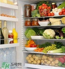 蒜头能放冰箱吗?,蒜头能放冰箱吗 大蒜放冰箱几天能拿出来种植发芽的快