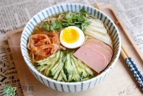 冷面汤的正宗调配法酸甜,冷面汤怎么做好吃又简单