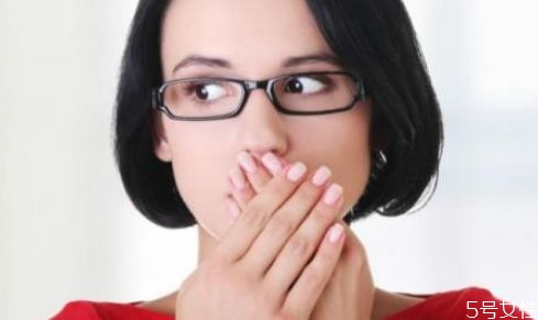 治疗打嗝的办法有什么(治疗打嗝的办法有什么)