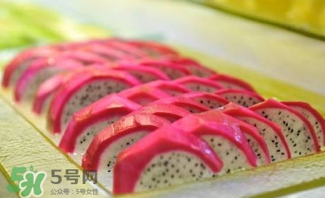 火龙果的皮能吃吗?有什么功效?,火龙果皮怎么吃最好