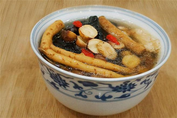 炖乌鸡汤中间能加水吗,炖乌鸡放多少水合适 炖乌鸡汤中间能加水吗,炖乌鸡放多少水合适