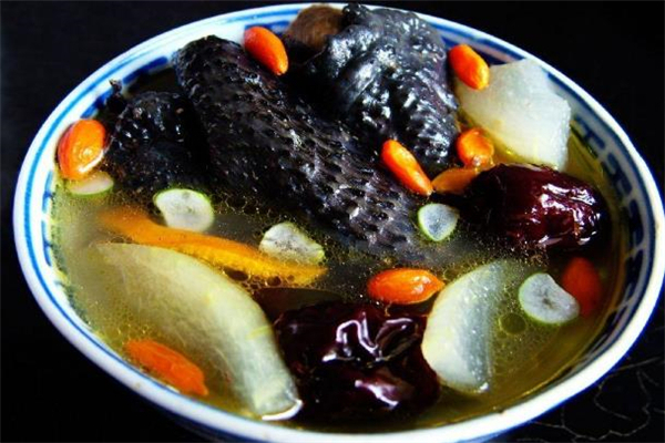 乌鸡汤上面一层油能吃不,乌鸡汤油多能喝吗