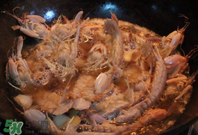 椒盐皮皮虾要放盐吗,皮皮虾要放盐吗