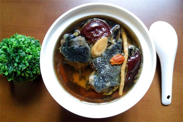 乌鸡汤苦的还能喝吗,乌鸡汤为什么有苦味