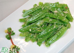 荷兰豆的做法和步骤,炒荷兰豆怎么炒好吃