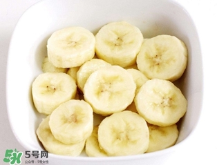 菊花和香蕉可以一起吃吗,香蕉和橘子一起吃