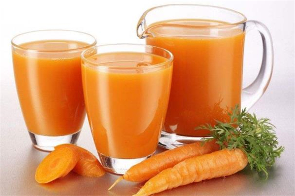 胡萝卜汁可以长期喝吗,胡萝卜汁能每天喝吗 胡萝卜汁可以长期喝吗,胡萝卜汁能每天喝吗