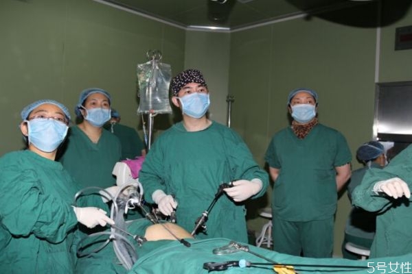 宫外孕可怕吗(宫外孕可怕吗?是怎么做手术的)